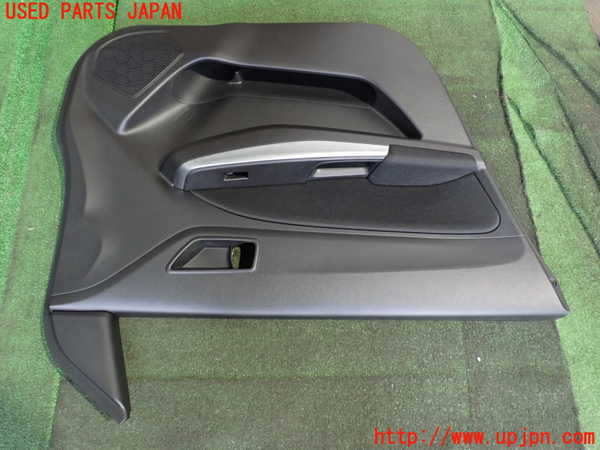 2UPJ-9238401264]スイフト(ZC53S)左前ドア内張り 中古_2