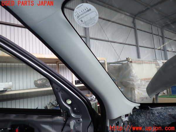 2UPJ-9238407660]スイフト(ZC53S)左フロントピラートリム 中古_1