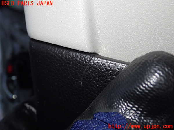 2UPJ-9238407670]スイフト(ZC53S)左センターピラートリム 中古_5