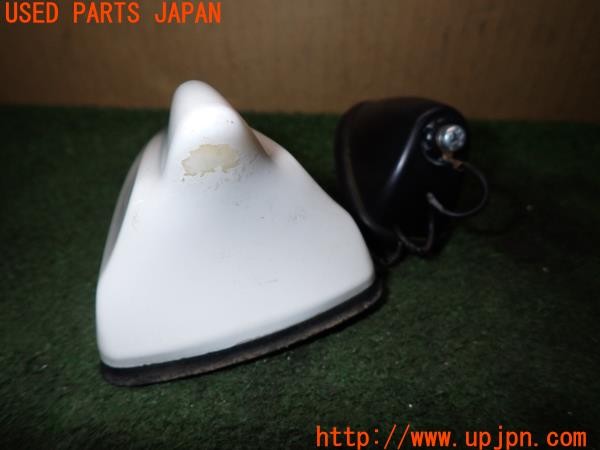 3UPJ=9238410510]シビック タイプR(EP3)前期 純正 アンテナベース 社外シャークアンテナ付き 中古_3