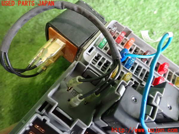 2UPJ-9238416742]シビック タイプR(EP3)ヒューズボックス2 中古_4