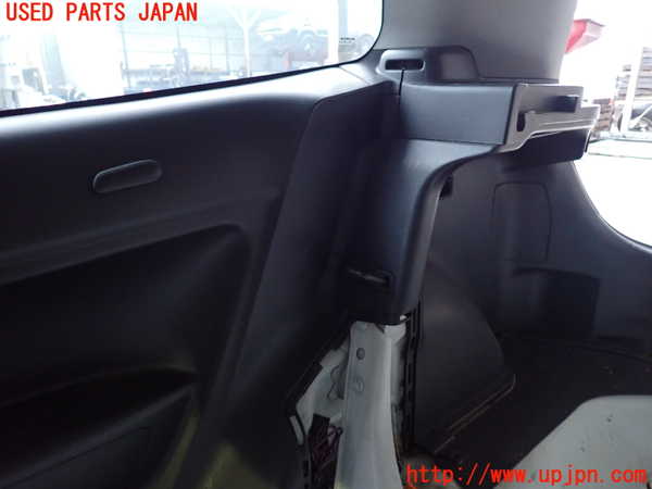 2UPJ-9238417675]シビック タイプR(EP3)右リアピラートリム 中古_4