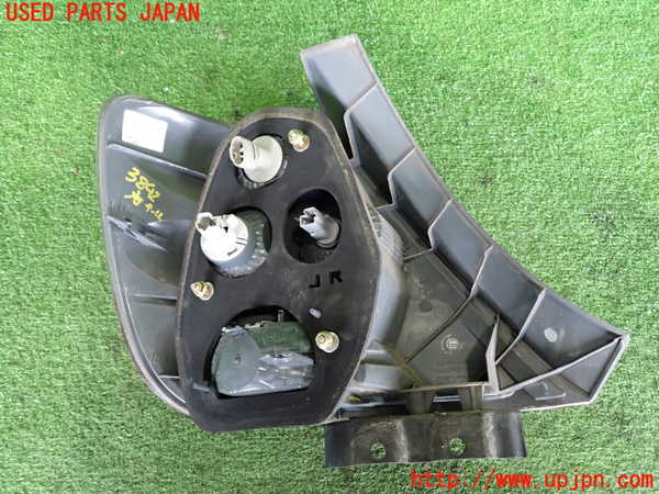 2UPJ-9238421530]シビック タイプR(EP3)右テールランプ 中古_4