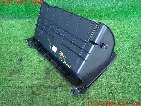 2UPJ-9238427516]シビック タイプR(EP3)グローブボックス1 中古_4