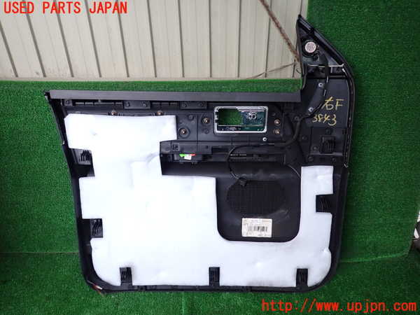 1UPJ-9238431234]リンカーン・ナビゲーター(不明)右前ドア内張り 中古_3