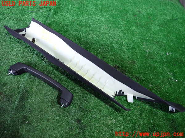 1UPJ-9238437655]リンカーン・ナビゲーター(不明)右フロントピラートリム 中古_3