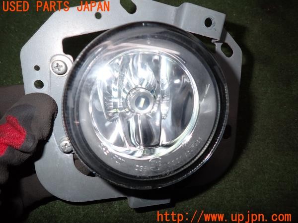 3UPJ=9238440558]デリカD:5 ローデストG パワーパッケージ(CV5W)純正 AOKI 0894 フォグランプ LEDバルブ付き 中古_2