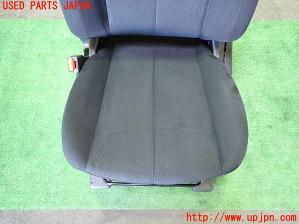 1UPJ-9238447065]デリカD：5(CV5W)助手席シート 中古_4