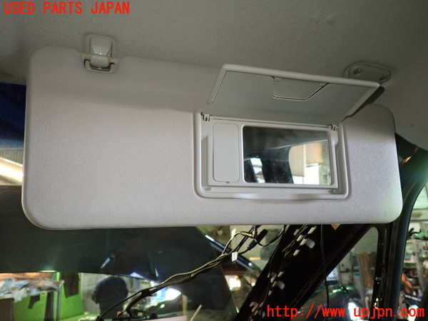1UPJ-9238447625]デリカD：5(CV5W)室内サンバイザー右側 中古_3