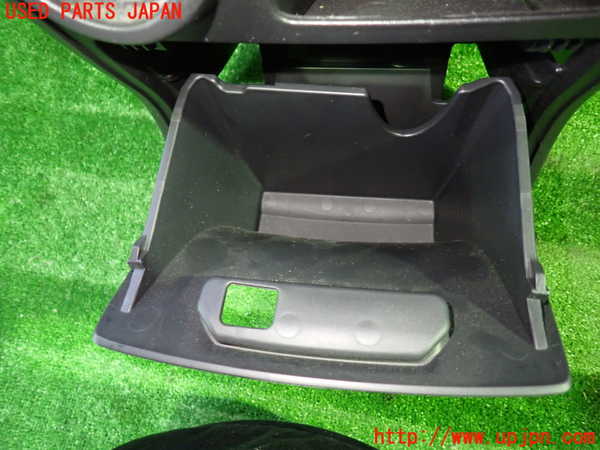 1UPJ-9238447549]デリカD：5(CV5W)コンソール 中古_2