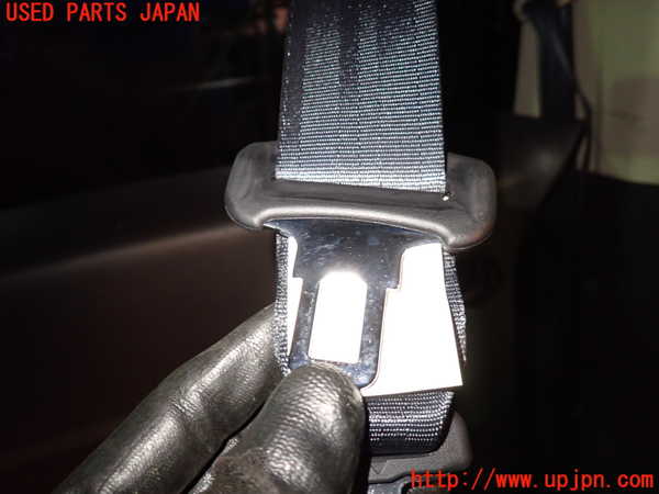 1UPJ-9238447215]デリカD：5(CV5W)3列目シートベルト 中古_2