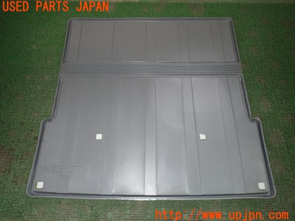3UPJ=9238450634]パジェロ GR(V93W)中期 純正 ラゲッジマット ラゲッジトレイ 中古_5