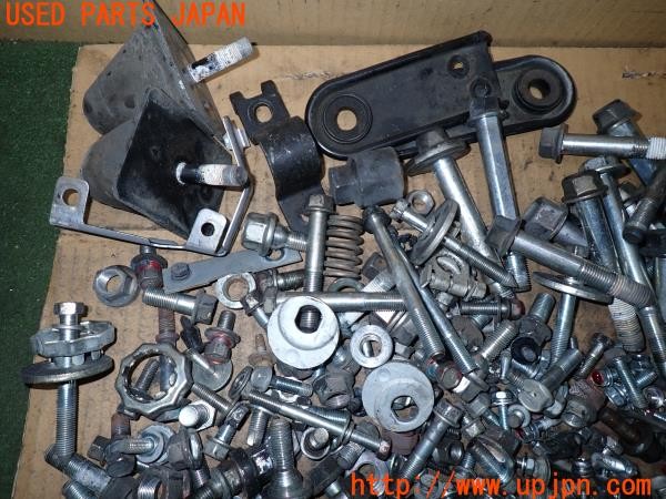 3UPJ=9238450720]パジェロ GR(V93W)中期 ネジ・ナット・ステー類 セット ジャンク_5