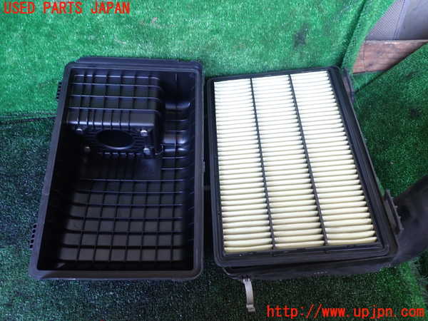 1UPJ-9238452560]パジェロ(V93W)エアクリーナーボックス 中古_4
