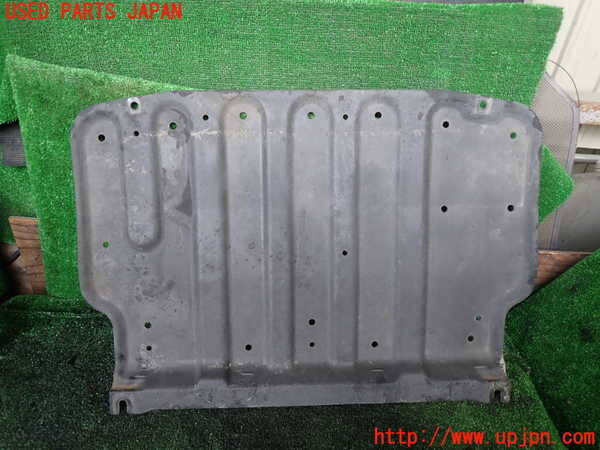 1UPJ-9238452170]パジェロ(V93W)エンジンアンダーカバー 中古_2