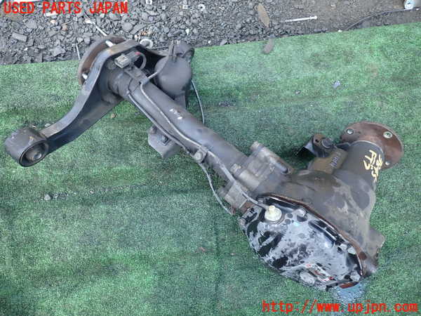 1UPJ-9238454350]パジェロ(V93W)フロントデフ 中古_2