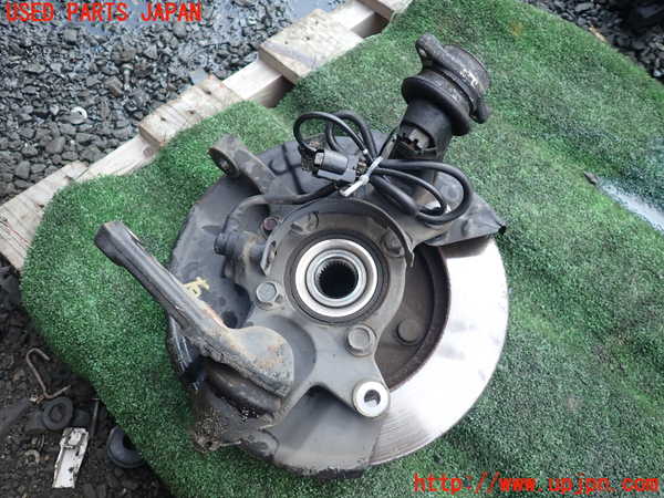 1UPJ-9238454290]パジェロ(V93W)右フロントナックルハブ 中古_2