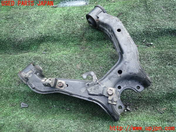 1UPJ-9238455126]パジェロ(V93W)右フロントアッパーアーム1 中古_2