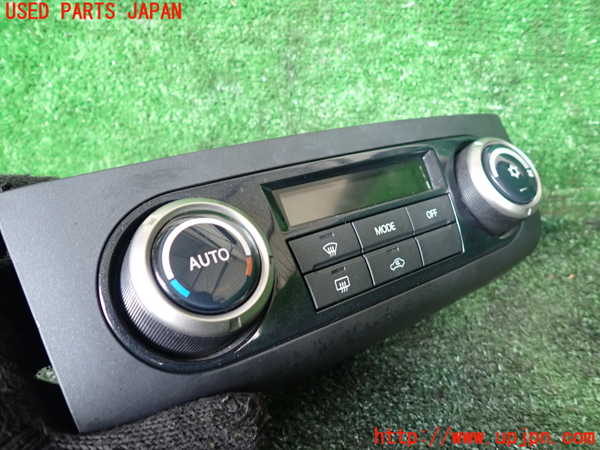 1UPJ-9238456066]パジェロ(V93W)エアコンスイッチ1 中古_2