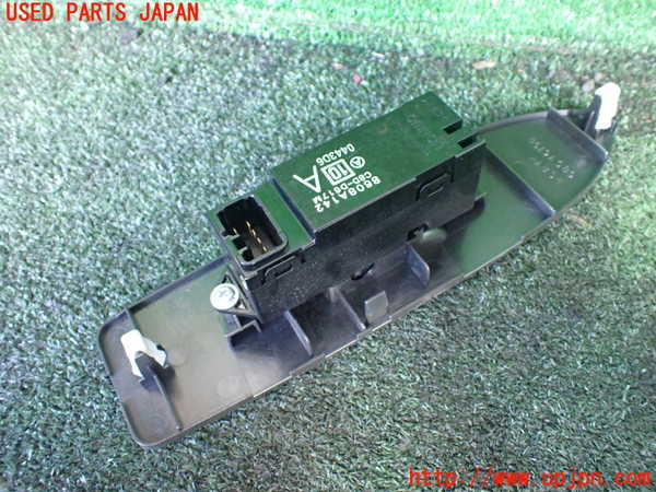 1UPJ-9238456245]パジェロ(V93W)左前パワーウィンドウスイッチ 中古_2