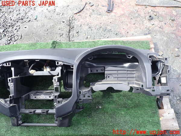 1UPJ-9238457505]パジェロ(V93W)ダッシュボード 中古_2