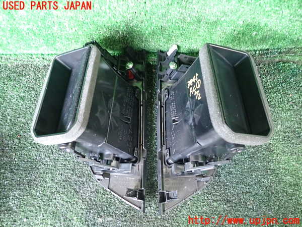 1UPJ-9238457526]パジェロ(V93W)エアコン吹き出し口1 (真中) 中古_3