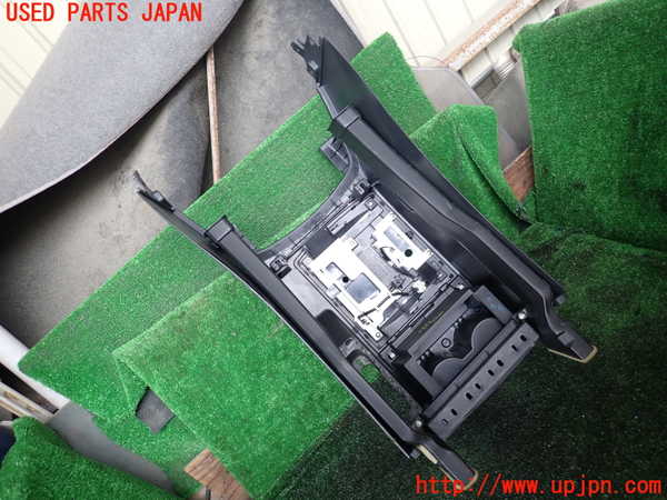 1UPJ-9238457549]パジェロ(V93W)コンソール 中古_3