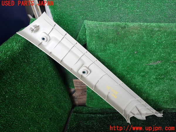 1UPJ-9238457655]パジェロ(V93W)右フロントピラートリム 中古_3