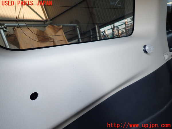 1UPJ-9238457680]パジェロ(V93W)左リアピラートリム 中古_3