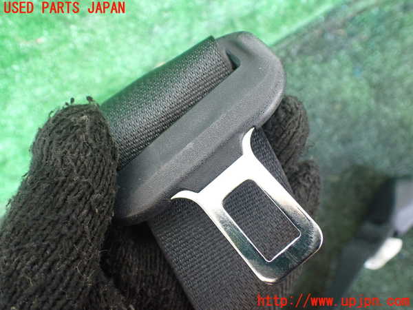 1UPJ-9238457075]パジェロ(V93W)助手席シートベルト 中古_2