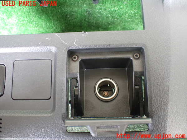 1UPJ-9238457691]パジェロ(V93W)内装トリム類1 中古_2
