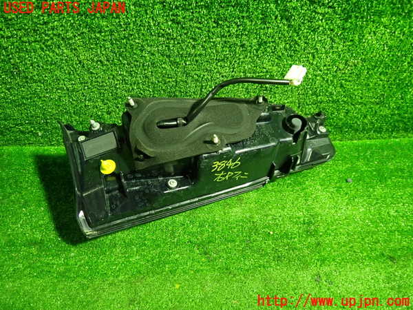 1UPJ-9238461550]レクサス・NX300h(AYZ10)右リアフィニッシャー 中古_2