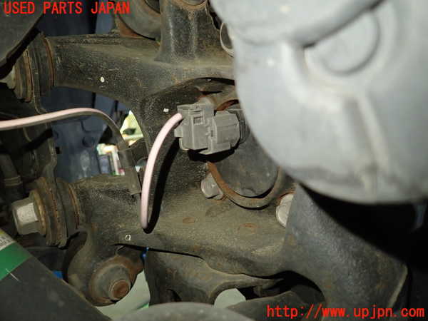 1UPJ-9238464300]レクサス・NX300h(AYZ10)右リアナックルハブ 中古_2