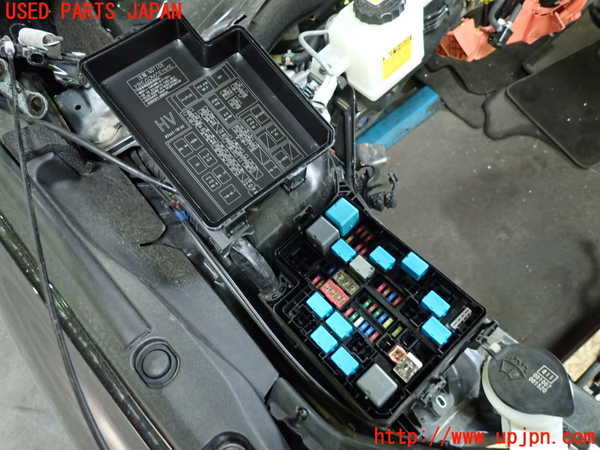 1UPJ-9238466741]レクサス・NX300h(AYZ10)ヒューズボックス1 中古_2