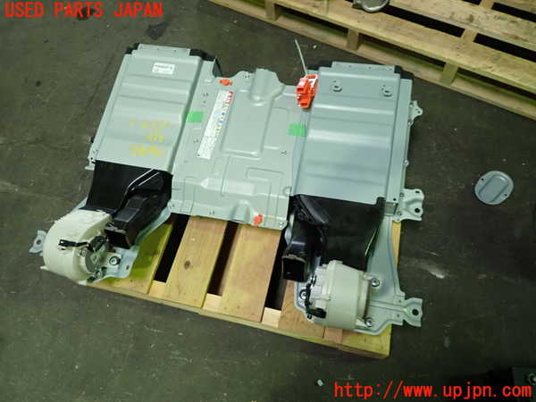 1UPJ-9238466911]レクサス・NX300h(AYZ10)ハイブリッドバッテリー1 中古_3