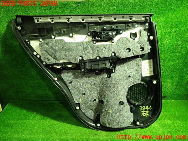 1UPJ-9238461294]レクサス・NX300h(AYZ10)右後ドア内張り 中古_3