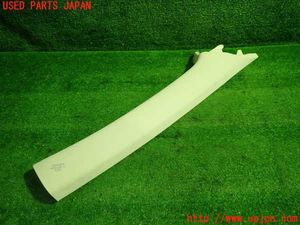 1UPJ-9238467655]レクサス・NX300h(AYZ10)右フロントピラートリム 中古_3