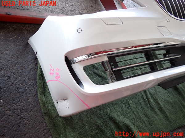 2UPJ-9238471010]BMW 740i(YA30)フロントバンパー 中古 (F01)_2