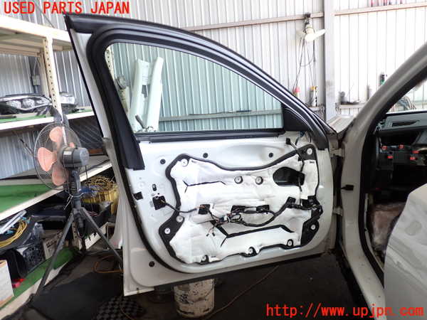 2UPJ-9238471260]BMW 740i(YA30)左前ドア (43R-001026) 中古 (F01)_3