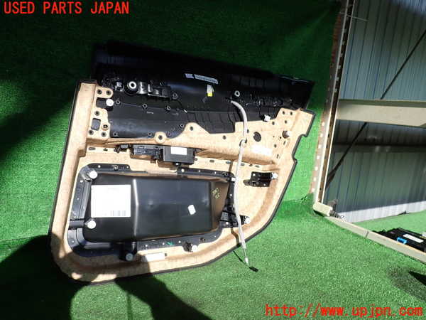 2UPJ-9238471324]BMW 740i(YA30)左後ドア内張り 中古 (F01)_4