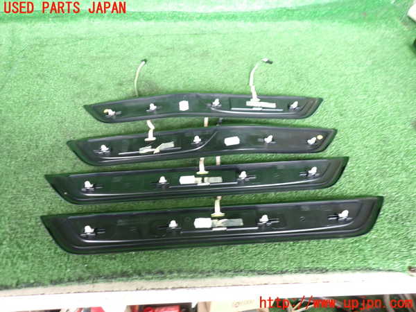 2UPJ-9238477740]BMW 740i(YA30)スカッフプレート 中古 (F01)_2