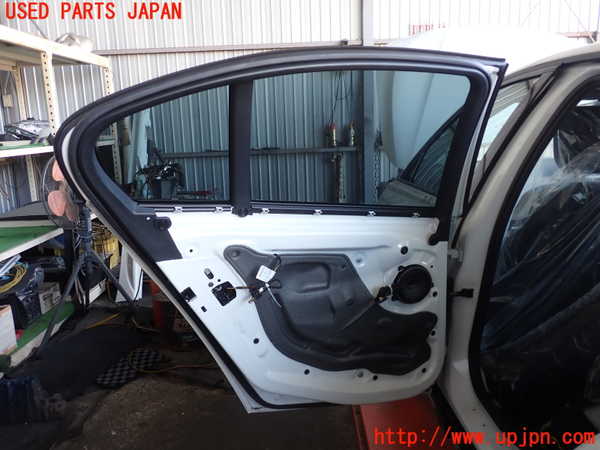 2UPJ-9238481320]BMW 320d(3D20)(F30)左後ドア 中古(43R-001735 M540)_4