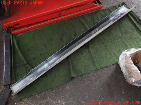 2UPJ-9238481390]BMW 320d(3D20)(F30)右サイドステップ 中古_4