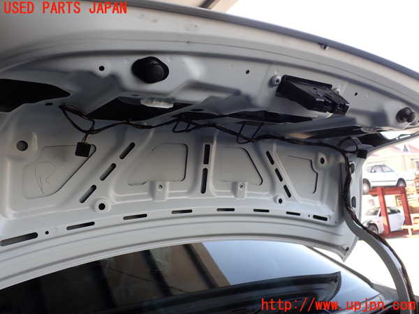 2UPJ-9238481500]BMW 320d(3D20)(F30)トランク 中古_3