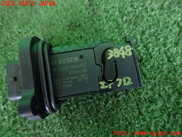2UPJ-9238486320]BMW 320d(3D20)(F30)エアフロメーター エアマスセンサー 中古_3