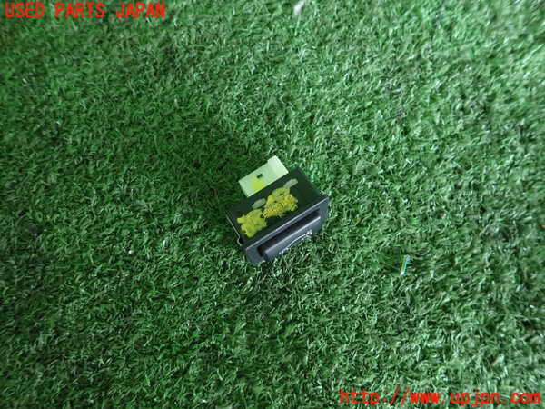 2UPJ-9238486309]BMW 320d(3D20)(F30)スイッチ4 (トランク) 中古_2