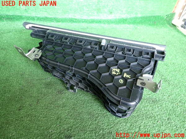 2UPJ-9238487516]BMW 320d(3D20)(F30)グローブボックス1 中古_4