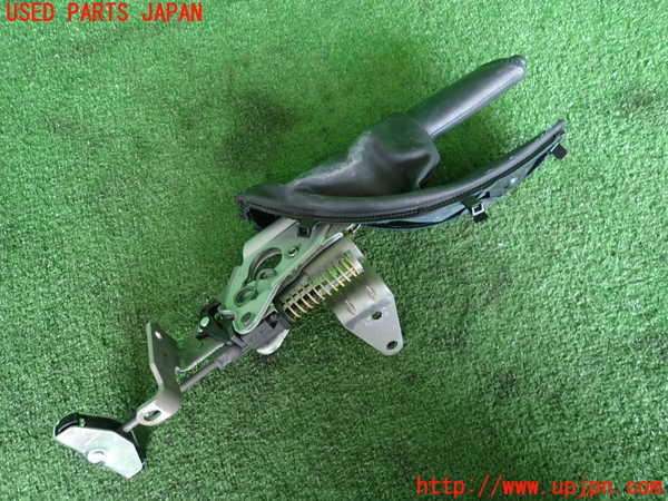 2UPJ-9238487550]BMW 320d(3D20)(F30)サイドブレーキレバー 中古_3