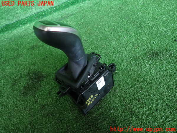 2UPJ-9238487555]BMW 320d(3D20)(F30)ATシフトレバー 中古_2