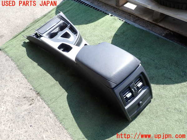 2UPJ-9238487540]BMW 320d(3D20)(F30)センターコンソール 中古_2